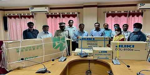 முன்னாள் கைதிகளுக்கு மறுவாழ்வு: நலத்திட்ட உதவிகளை வழங்கிய தமிழக சிறைத்துறை டிஜிபி