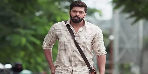 திருமணம் செய்து கொள்வதாகக் கூறி நடிகர் ஆர்யா ஏமாற்றியதாக புகார் - நேரில் விளக்கம்