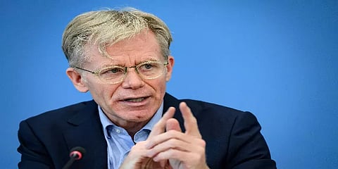 "அரசியல் தலைவர்கள் நினைத்தால் அனைத்து நாடுகளுக்கும் கொரோனா தடுப்பூசி”- WHO