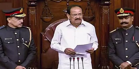 மாநிலங்களவை அமளி துமளி: எதிர்க்கட்சியினரைக் கரைத்ததா வெங்கையாவின் கண்ணீர்?