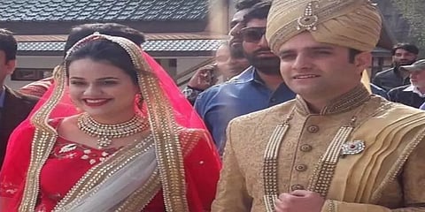 விவாகரத்து..! முற்றுபெற்றது ஐஏஎஸ் தம்பதியரான டீனா தாபி - அதார் ஆமீர் கான் மண வாழ்க்கை