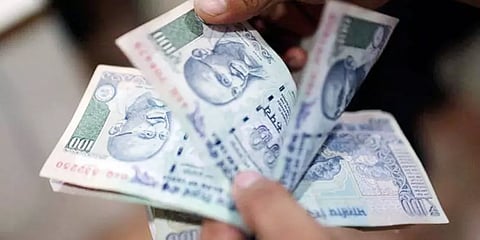 இல்லத்தரசிகளுக்கு மாதம் ரூ.1000 வழங்கும் திட்டம்: பட்ஜெட்டில் நிதியமைச்சர் விளக்கம்