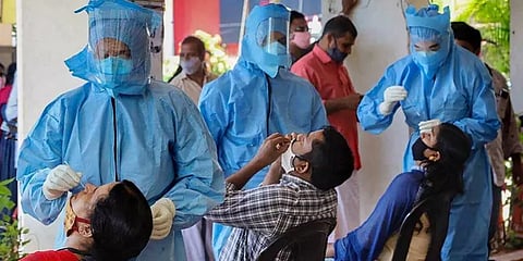 தமிழ்நாட்டில் ஒரேநாளில் 1,933 பேருக்கு கொரோனா தொற்று உறுதி