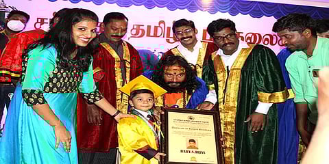 புகைப்பட ஞாபகத்திறன்: 3 வயதில் 13 விருதுகள் பெற்று சாதனை படைத்துள்ள சிறுவன்