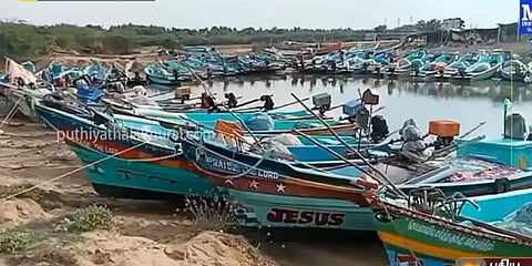 சீர்காழி: சுருக்குமடி வலைப் பிரச்னையால் இருதரப்பு மீனவ கிராம மக்களிடையே பதற்றம்