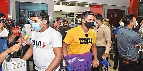 விரைவுச் செய்திகள்: கேஸ் விலை அதிகரிப்பு | ஆப்கான் - இந்தியர்களுக்கு உதவி மையம்