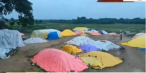 செங்கல்பட்டு: தேக்கமடைந்த நெல்மூட்டைகள் - விவசாயிகள் கலக்கம்