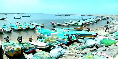 சுருக்குமடி வலை பிரச்னை: மீனவர்களுடன் பேச்சுவார்த்தை நடத்தி தீர்வுகாண கோரிக்கை