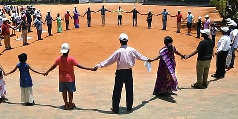 இன்று நிழலில்லா நாள்: உங்கள் நிழலை இன்று பார்க்க முடியாது