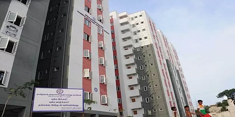 தரமற்ற புளியந்தோப்பு குடிசை மாற்று வாரிய குடியிருப்பு – 2 பொறியாளர்கள் சஸ்பெண்ட்