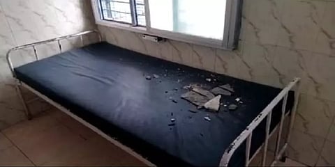 செங்கல்பட்டு: அரசு மருத்துவமனையின் குழந்தைகள் வார்டில் பெயர்ந்து விழுந்த மேற்கூரை