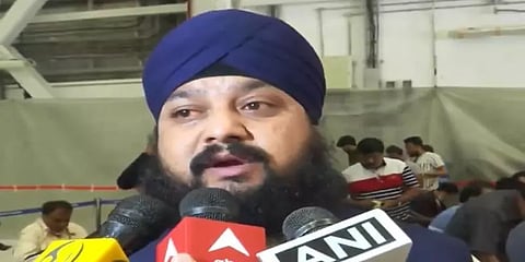 “எல்லாம் முடிந்தது” – இந்தியா திரும்பிய ஆப்கானிஸ்தான் சீக்கிய எம்.பி வேதனை