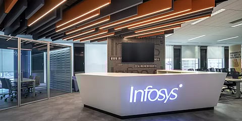 வருமான வரி இணையதளத்தில் தொடர்ந்து தொழில்நுட்பக்கோளாறு: இன்ஃபோசிஸ் நிறுவனத்துக்கு சம்மன்