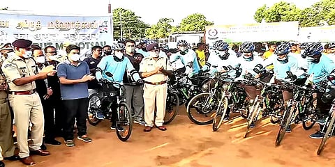 கன்னியாகுமரி டூ டெல்லி: ஒற்றுமையை வலியுறுத்தி சைக்கிள் பேரணி செல்லும் சிஆர்பிஎப் வீரர்கள்