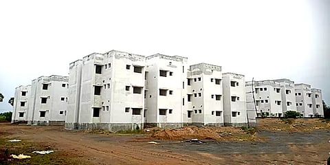 ஆவாஸ் யோஜனா திட்டம்: கடலூரில் வீடுகள் ஒதுக்கப்பட்டதில் முறைகேடு என புகார்