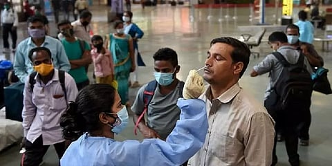 கேரளாவில் மின்னல் வேகத்தில் உயரும் கொரோனா தொற்று - தமிழகத்தில் முன்னெச்சரிக்கை நடவடிக்கை