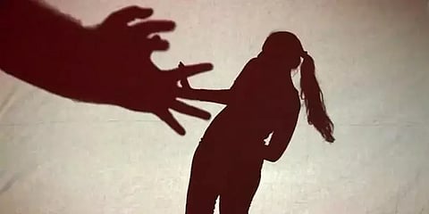 மைசூர் மாணவி பாலியல் வன்கொடுமை: தமிழகத்தை சேர்ந்த ஐவர் கைது; மேலும் ஒருவருக்கு வலைவீச்சு