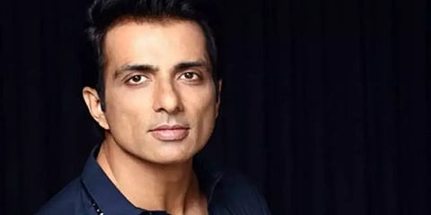 “அரசியலுக்கு வராமலேயே சேவையாற்றுவேன்” - வதந்திக்கு முற்றுப்புள்ளி வைத்த சோனு சூட்