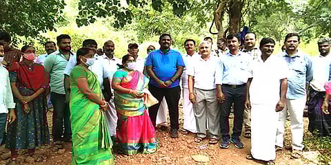 புதிய தலைமுறை எதிரொலி: மலையூர் கிராமத்திற்கு தார்சாலை அமைக்கப்படும் என ஆட்சியர் உறுதி