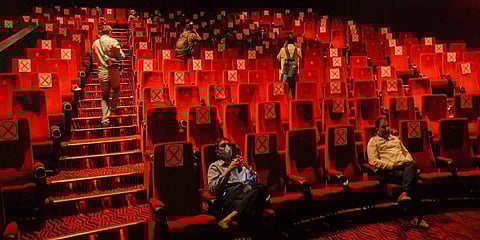 ஓடிடியில் வெளியான படங்கள் தியேட்டரில் திரையிடப்படாது - திரையரங்கு உரிமையாளர்கள் முடிவு