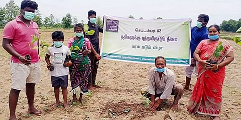 ஜகி வாசுதேவ் பிறந்தநாள்: தமிழகம் முழுவதும் 1.23 லட்சம் மரக்கன்றுகள் நடப்பட்டதாக ஈஷா தகவல்