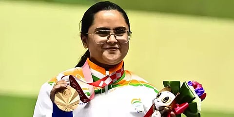 பாராலிம்பிக் நிறைவு நிகழ்ச்சி: 2 பதக்கம் வென்ற அவனி லெகராவுக்கு கவுரவம்