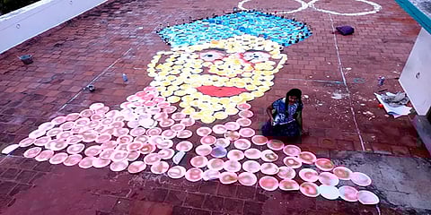 ஆசிரியர் தினம்: டாக்டர் ராதாகிருஷ்ணனின் ஓவியத்தை வரைந்து சாதனை படைத்த சேலம் மாணவி