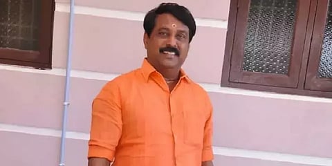 ”அமைச்சரானபோது ஆசிரியரிடம்தான் சென்று ஆசிர்வாதம் வாங்கினேன்”- நயினார் நாகேந்திரன் பேட்டி