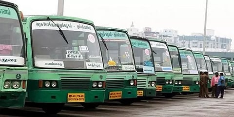 கடந்த 10 ஆண்டுகளில் பாதிக்கும் கீழ் குறைந்த அரசுப் பேருந்து பயணிகளின் எண்ணிக்கை!