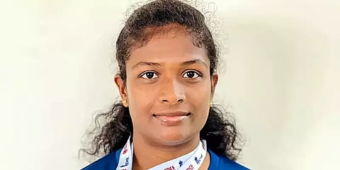 மதுரை: தடகள வீராங்கனை ரேவதிக்கு ரயில்வே பணியில் பதவி உயர்வு