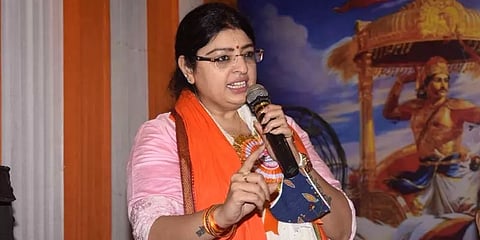 மேற்கு வங்க இடைத்தேர்தல்: மம்தாவை எதிர்த்து பிரியங்காவை களமிறக்கிய பாஜக