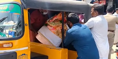 காஞ்சிபுரம்: அனுமதியின்றி வைக்கப்பட்ட விநாயகர் சிலையை பறிமுதல் செய்த காவல்துறை