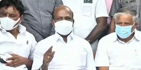 “கட்டாந்தரையில் பாடமெடுக்க முடியாது”- எய்ம்ஸ் சேர்க்கை நிராகரித்தமைக்கு அமைச்சர் விளக்கம்