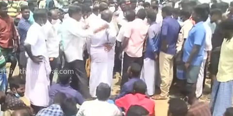 கடலூர்: விவசாய நிலத்தில் குப்பை கிடங்கு தொடங்குவதற்கு எதிராக பொதுமக்கள் போராட்டம்