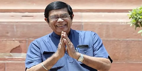 காங்கிரஸ் மூத்த தலைவர் ஆஸ்கர் பெர்னாண்டஸ் காலமானார்