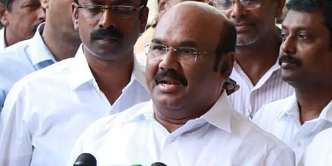 உள்ளாட்சித் தேர்தலில் பணி செய்யவிடாமல் தடுக்கவே ரெய்டு - ஜெயக்குமார்