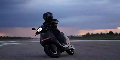 24 மணி நேரத்தில் ரூ.600 கோடிக்கு எலெக்ட்ரிக் ஸ்கூட்டர்கள் விற்பனை செய்து ஓலா அசத்தல்