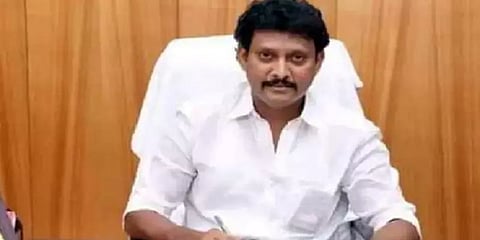 பள்ளிக்கு வரவேண்டும் என மாணவர்களை கட்டாயப்படுத்தக்கூடாது: அமைச்சர் அன்பில் மகேஷ்