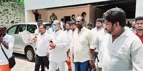 உள்ளாட்சி தேர்தலில் நடிகர் விஜய் மக்கள் இயக்கம்: சுயேட்சையாக போட்டியிட அனுமதி?