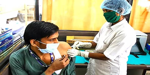 மாநிலங்கள் மற்றும் யூனியன் பிரதேசங்களுக்கு 78.02 கோடி தடுப்பூசிகள் விநியோகம்