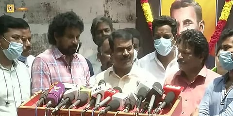 'ஒரே இரவில் புல்டோசர் வைத்து சுங்கச்சாவடியை பெயர்த்தெடுப்பேன்' - சீமான் பேச்சு