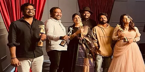 சைமா: 7 விருதுகளைக் குவித்த ‘சூரரைப் போற்று: படக்குழுவினரை வாழ்த்திய சூர்யா