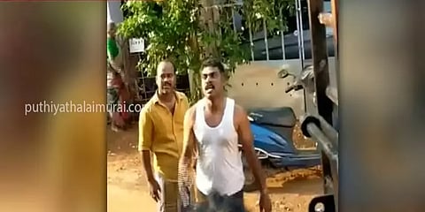 மதுபோதையில் நிர்வாணமாக நின்று தலைமைக் காவலர் அட்டூழியம்