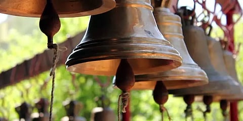 கர்நாடகா: கோவிலுக்குள் நுழைந்த பட்டியலின சிறுவன்; பெற்றோருக்கு ரூ.35,000 அபராதம் விதிப்பு