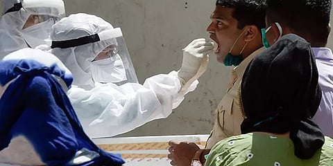 தமிழகத்தில் இரண்டாவது நாளாக அதிகரிக்கும் கொரோனா பாதிப்பு - 27 பேர் உயிரிழப்பு