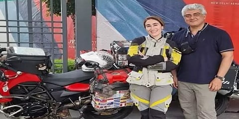 உலகையே பைக்கில் சுற்றிய மாரல் யசார்லூவுடன் க்யூட் லுக்கில் அஜித்: வைரல் போட்டோஸ்