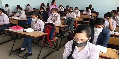 மகாராஷ்டிராவில் அக்.4 முதல் பள்ளிகள் திறப்பு - மாநில அரசு அறிவிப்பு