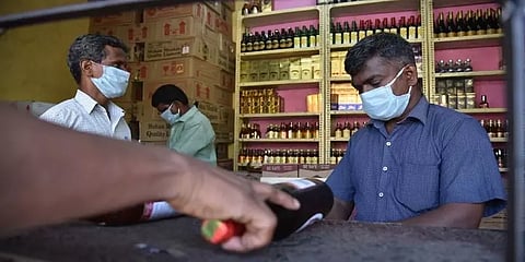 டாஸ்மாக் ஊழியர்களுக்கு ரூ.500 ஊதிய உயர்வு