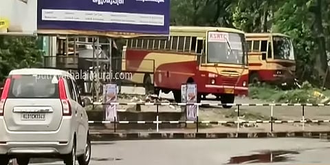 நாடு தழுவிய முழு அடைப்பு: கேரளாவில் பேருந்துகள் இயக்கபடவில்லை