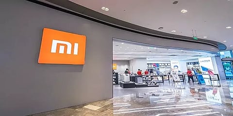 சீன தயாரிப்பு செல்போன்களை பயன்படுத்த வேண்டாம் - விரட்டும் லித்துவேனி.. முற்றும் மோதல்!